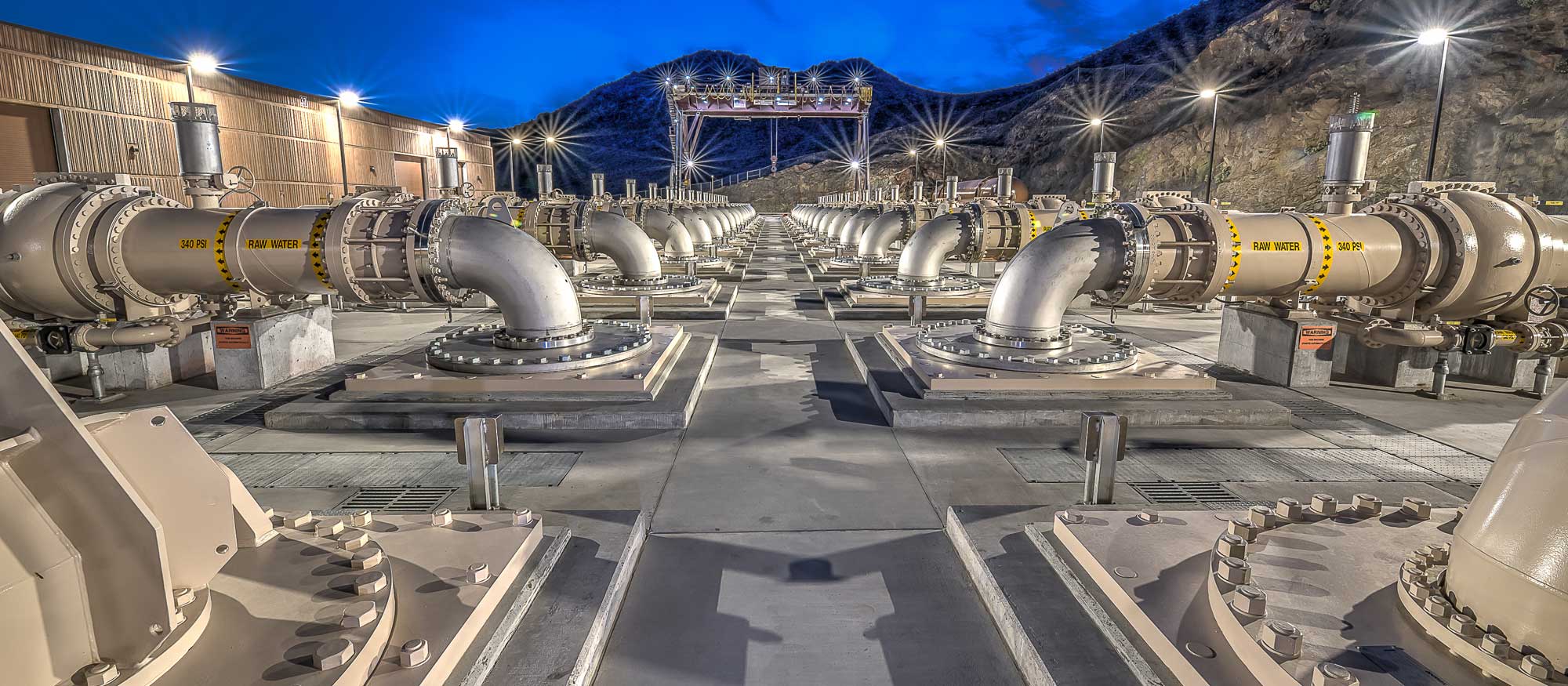 The low lake level pumping station at night